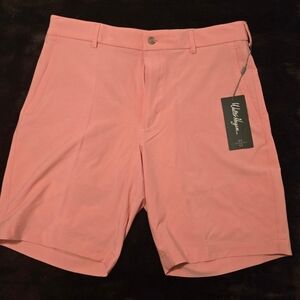 Walter Hagen Brand New Men’s Size 34 Light Pink Golf Shorts